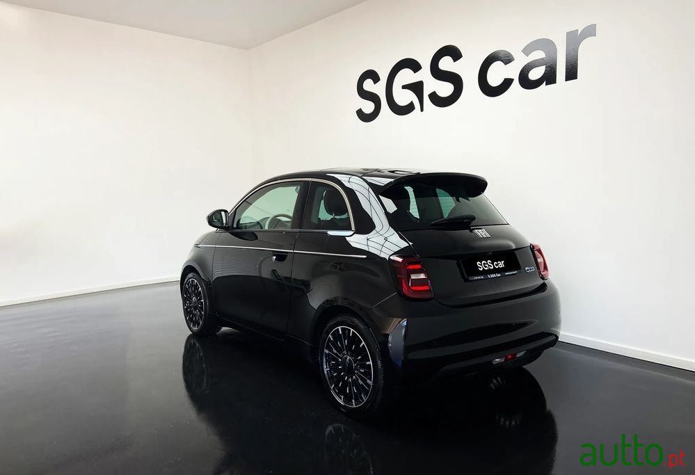 2022' Fiat 500e La Prima photo #3