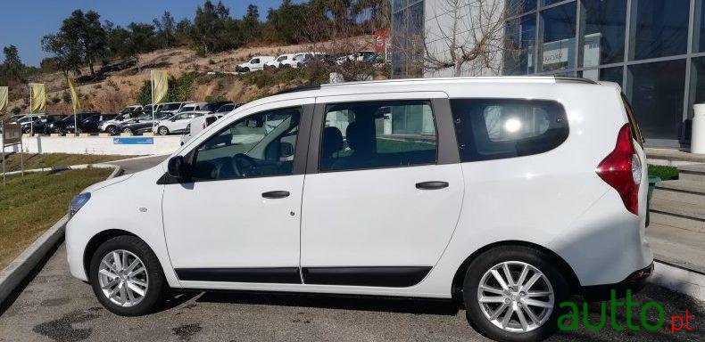 2019' Dacia Lodgy Confort Blue Dci 115 Cv photo #1