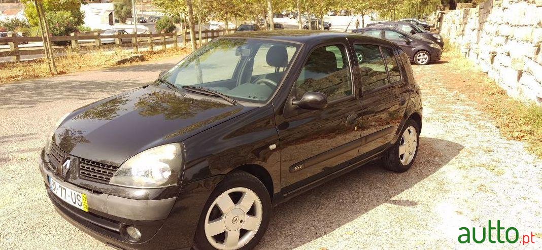 2003' Renault Clio photo #3