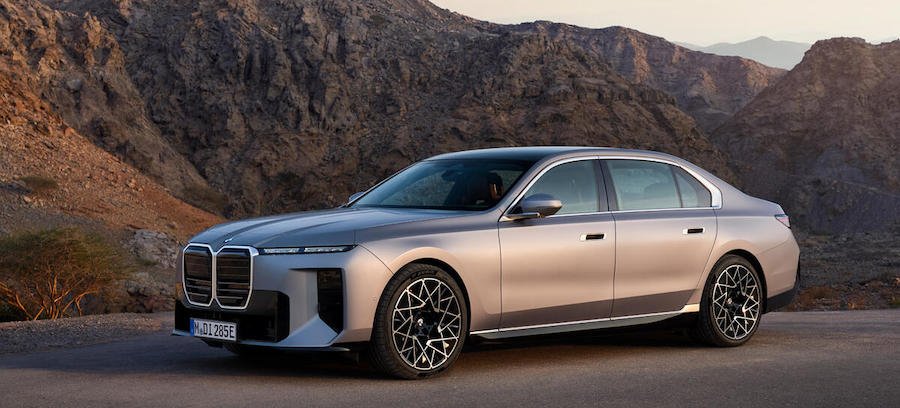 BMW’s New 7 Series Is Hand-Painted and Packed With Screens You Might Actually Want
