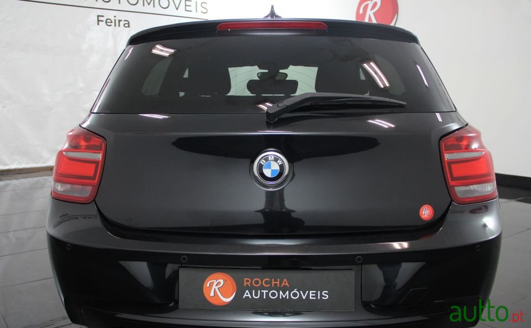 2011' BMW 120 photo #4