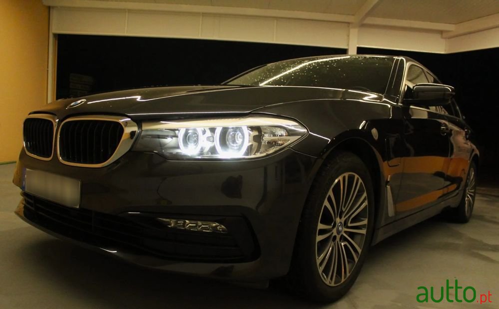 2018' BMW 530 E Iperformance photo #3