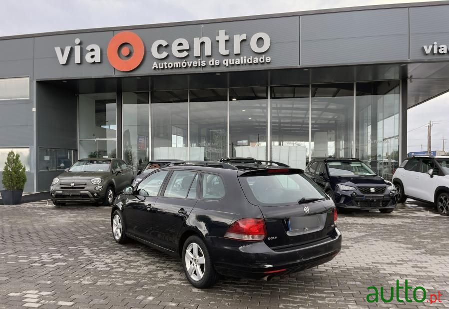 2012' Volkswagen Golf Variant photo #2