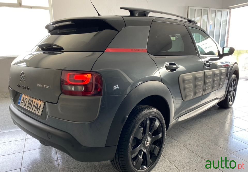 2017' Citroen C4 Cactus photo #5