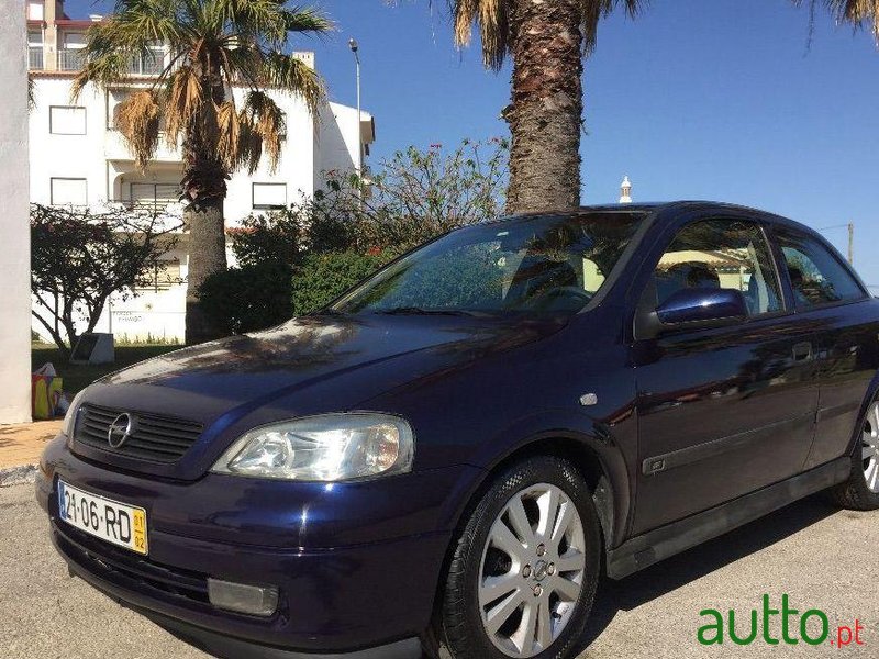 2001' Opel Astra-Coupe Sport 16V photo #2