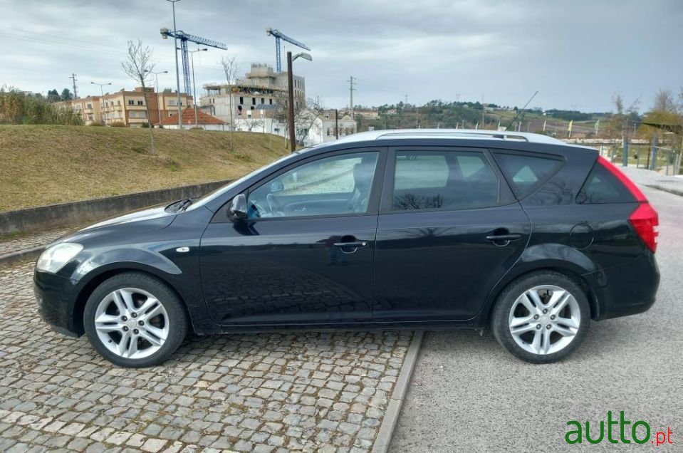 2008' Kia Ceed Sw photo #4