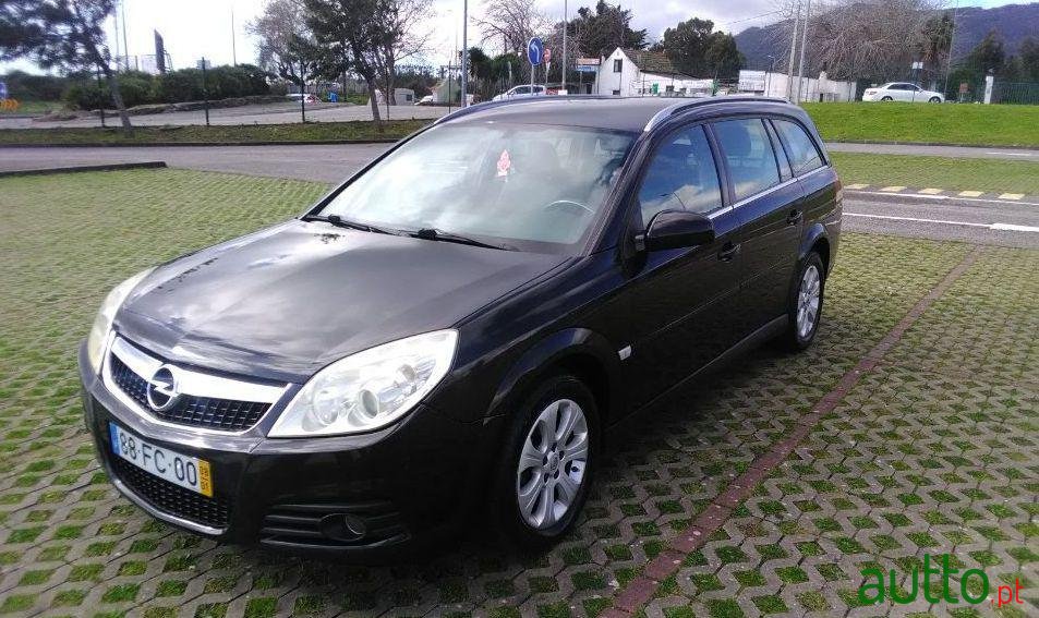 2008' Opel Vectra Caravan photo #1