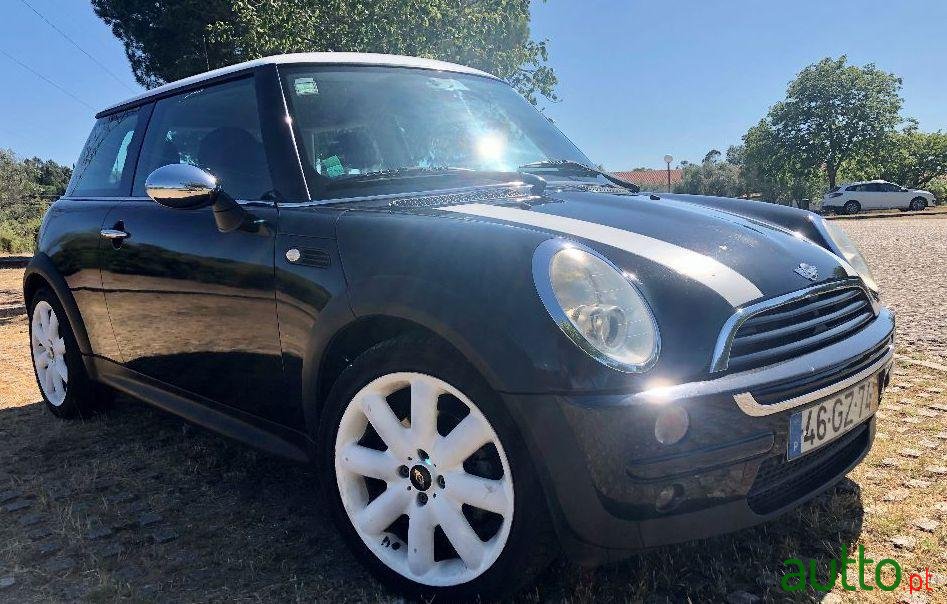 2004' MINI One photo #1