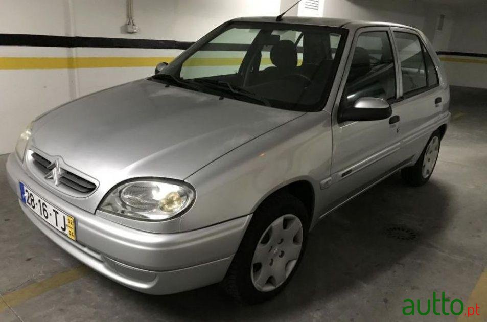2002' Citroen Saxo 1.1I Exclusive photo #2