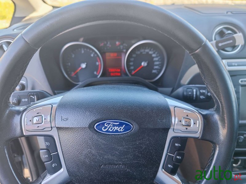 2014' Ford Galaxy photo #5