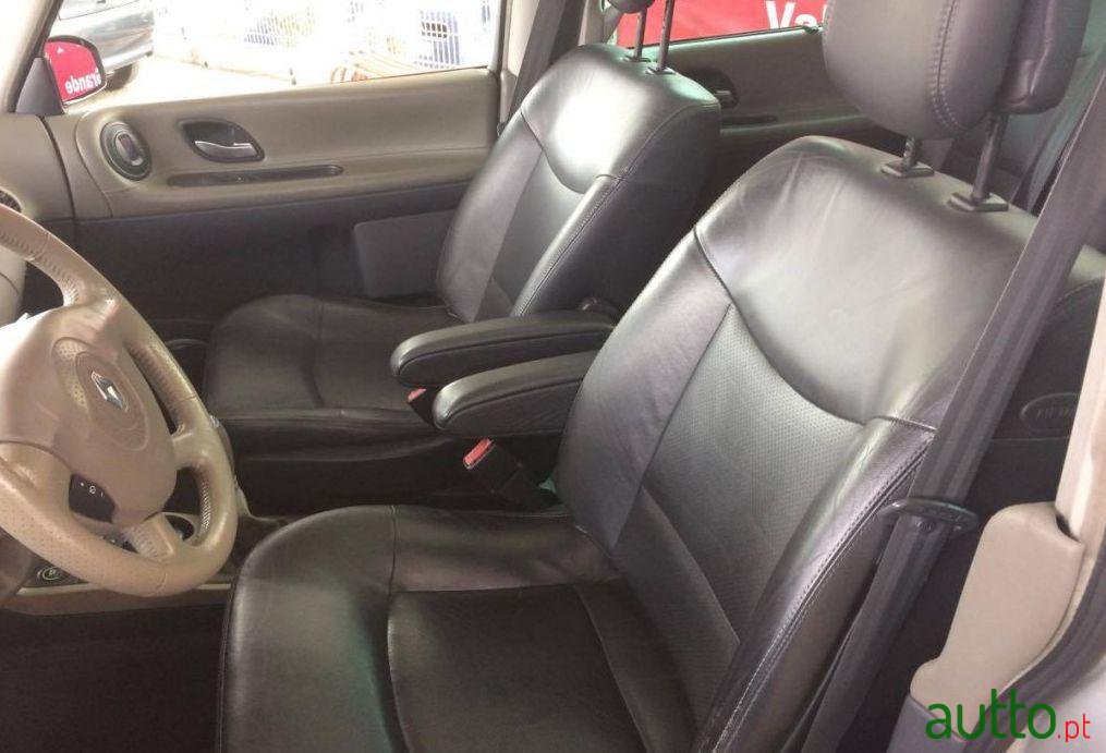 2005' Renault Grand Espace 3.0 photo #1