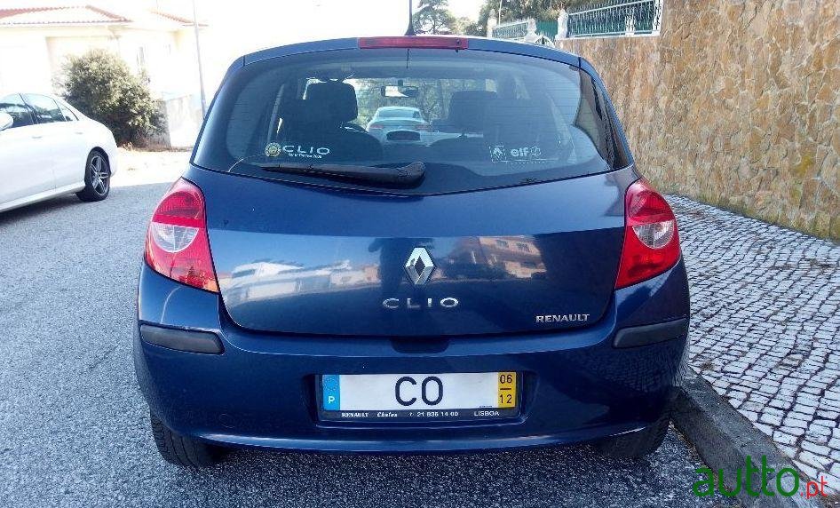 2006' Renault Clio Iii 1.2I 16V Confort photo #3