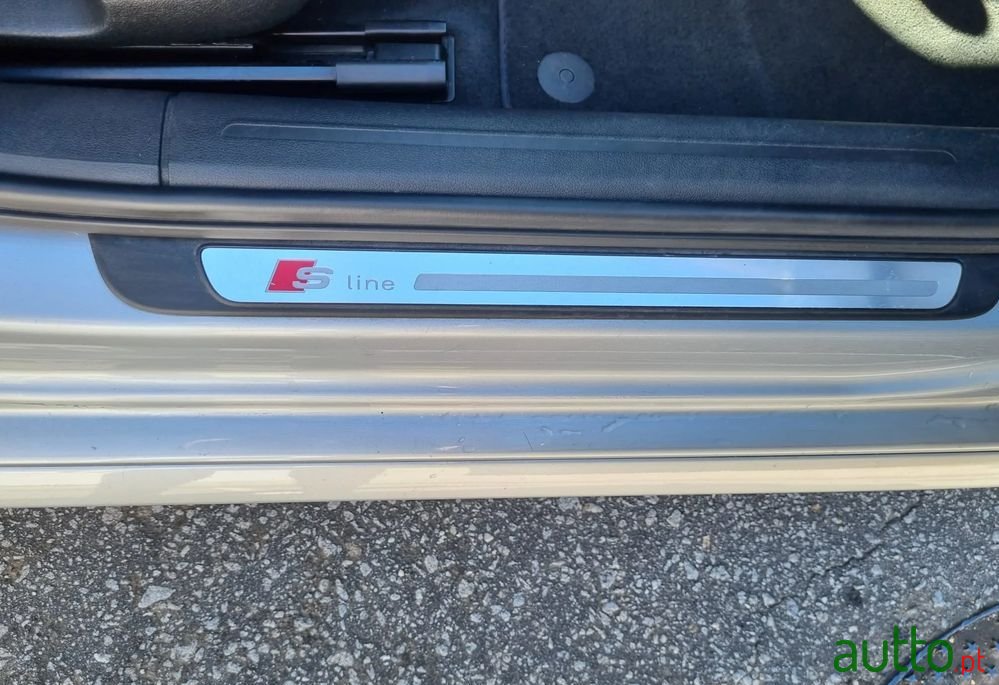 2013' Audi A4 Avant photo #6