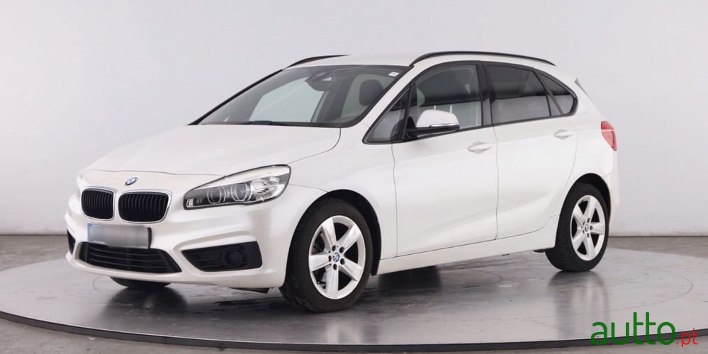 2015' BMW Série 2 D Advantage photo #1