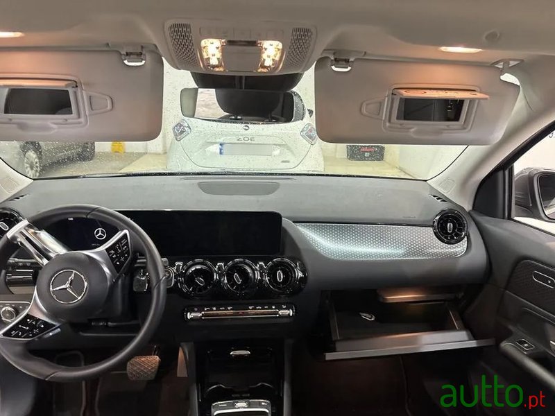 2024' Mercedes-Benz Classe Gla E photo #6