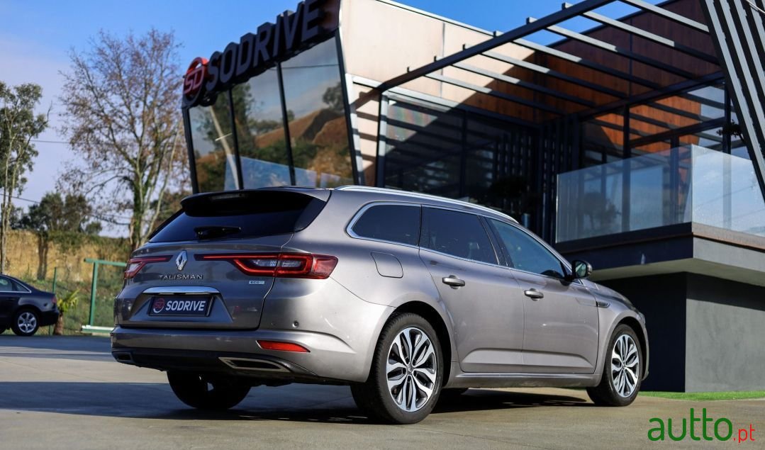 2017' Renault Talisman photo #3