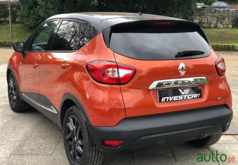 2014' Renault Captur Sport photo #5