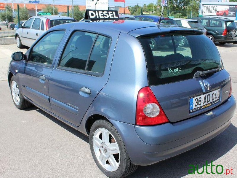 2005' Renault Clio 1.5 Dci photo #2