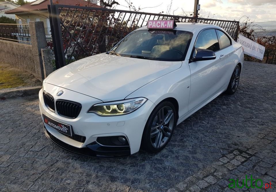 2014' BMW 220 photo #2