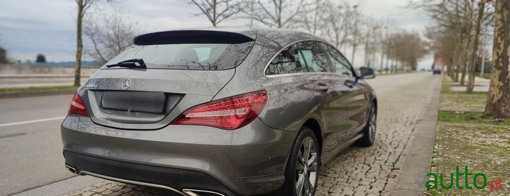 2017' Mercedes-Benz CLA 180 photo #2