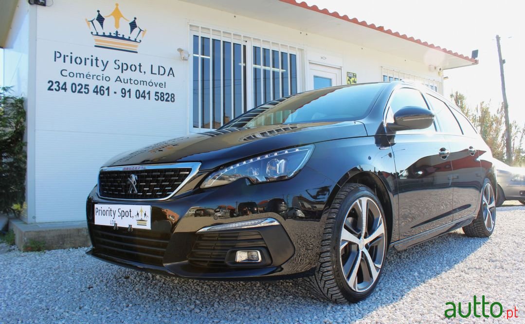 2017' Peugeot 308 Sw photo #1