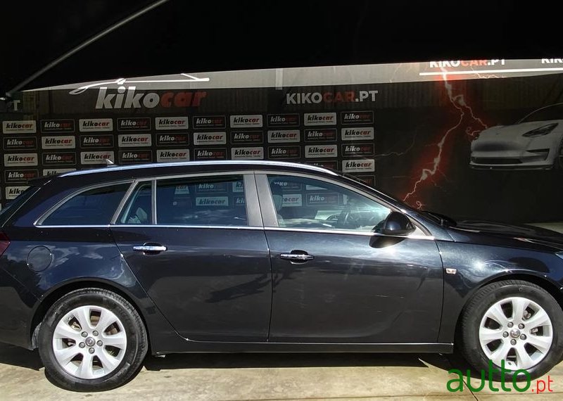 2016' Opel Insignia Sports Tourer photo #3