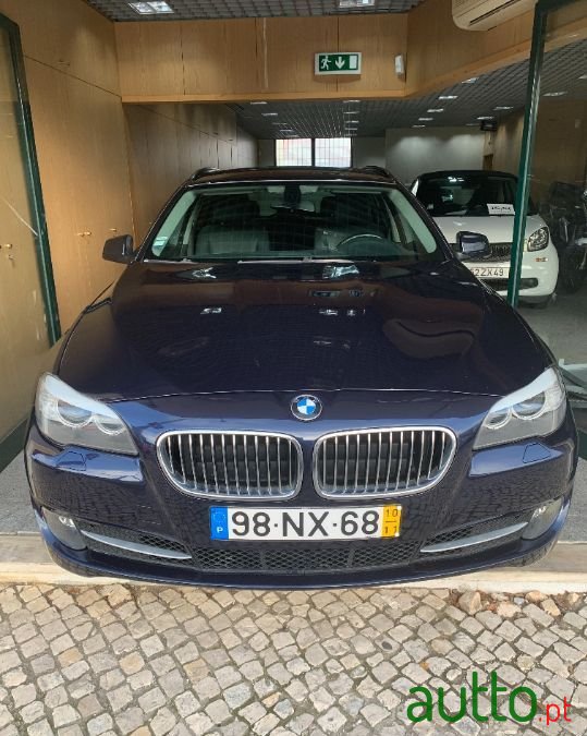 2010' BMW 520 photo #2