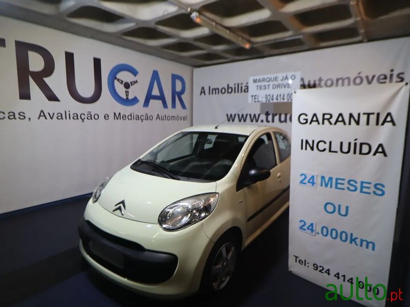 2010' Citroen C1 1.0 Attraction photo #1