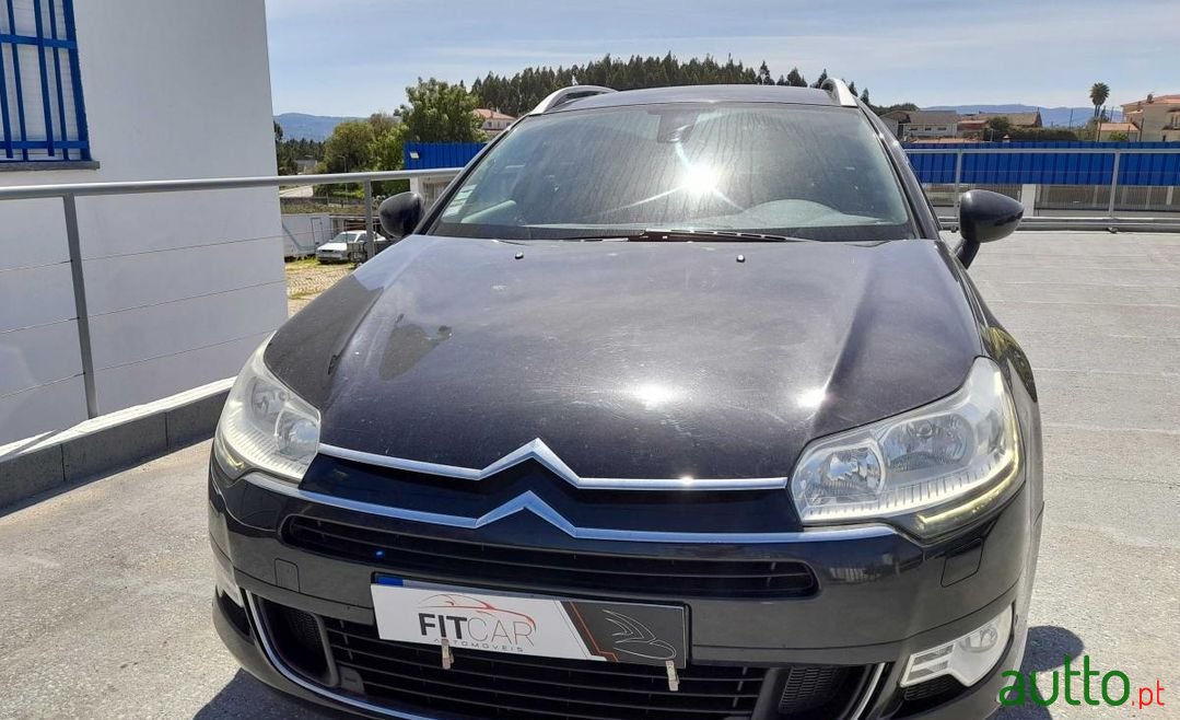 2011' Citroen C5 photo #3