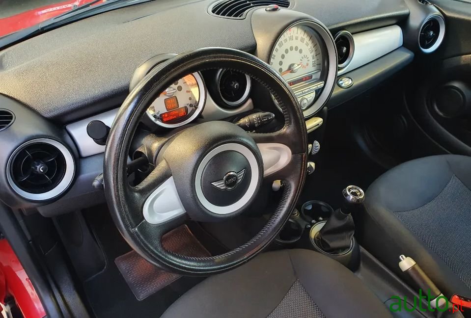 2009' MINI Clubman photo #2