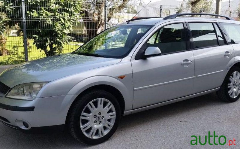 2002' Ford Mondeo Sw photo #2