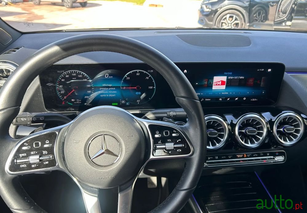 2022' Mercedes-Benz EQA photo #4