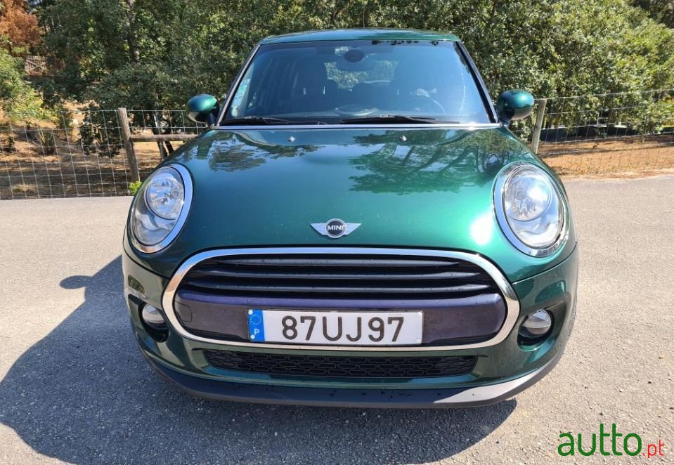 2015' MINI Cooper photo #2