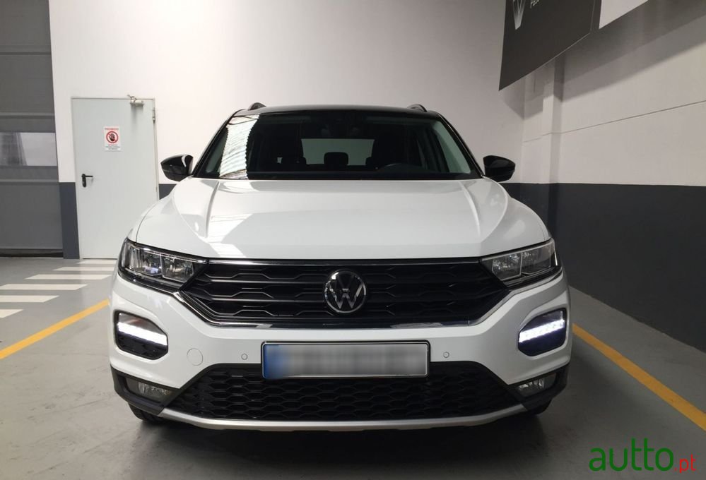 2022' Volkswagen T-Roc 1.0 Tsi Style photo #3