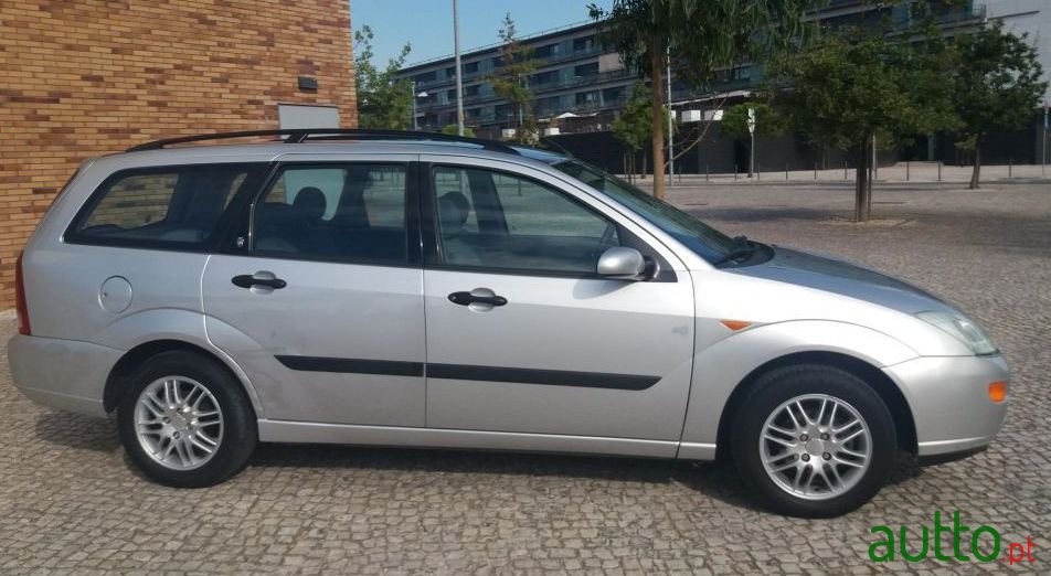 1999' Ford Focus Sw photo #3