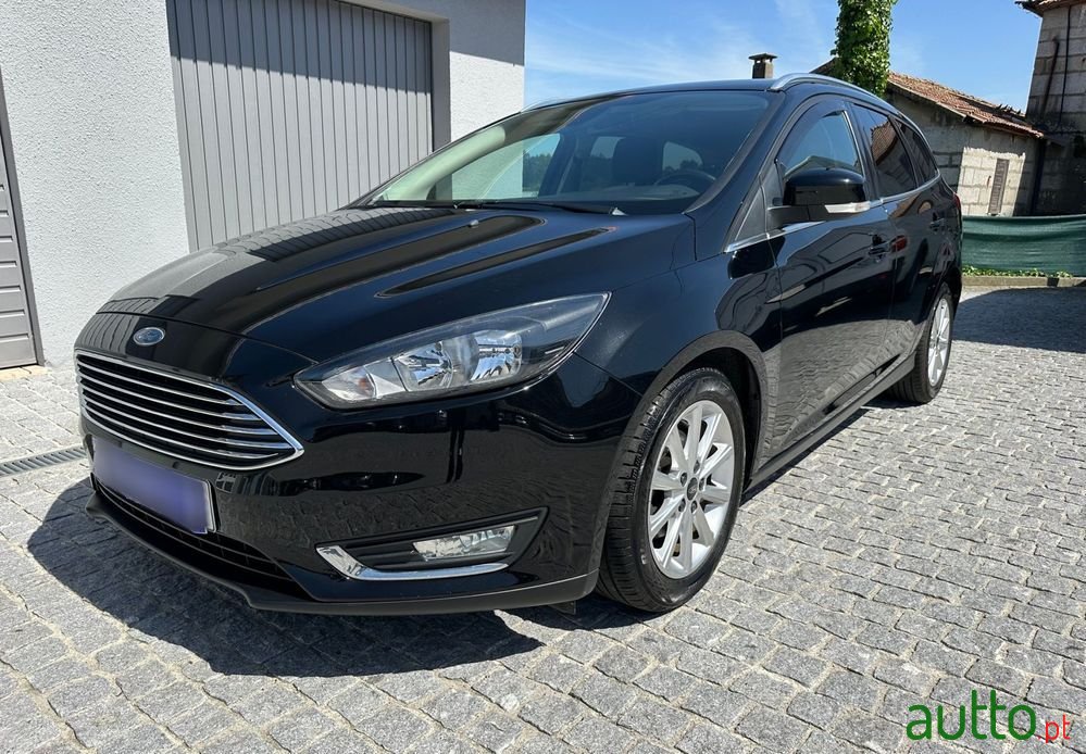 2016' Ford Focus Sw photo #1