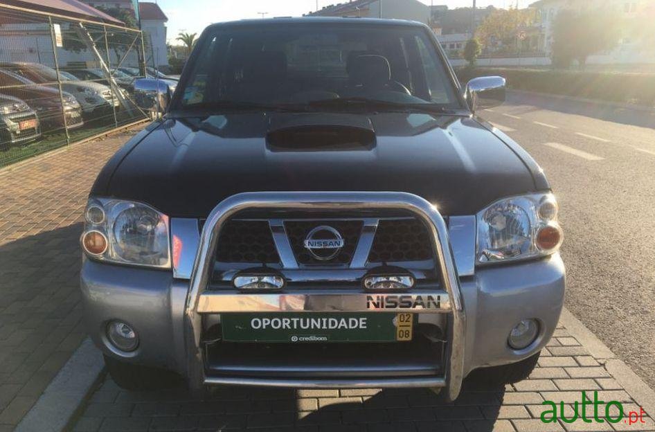2002' Nissan Navara photo #2