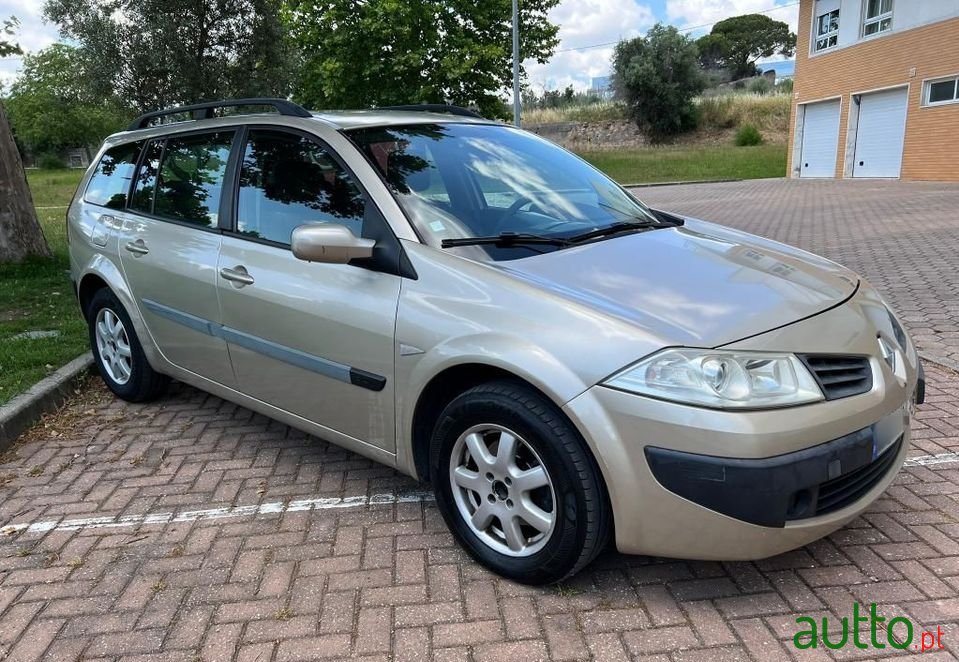 2006' Renault Megane Break photo #5