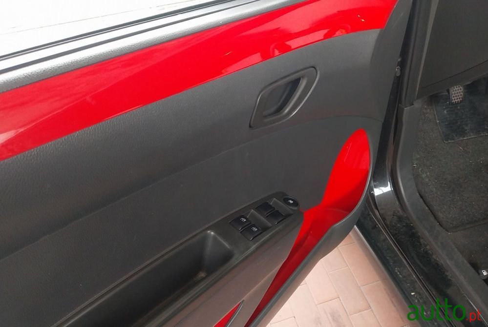 2012' Chevrolet Spark 1.0 L photo #3