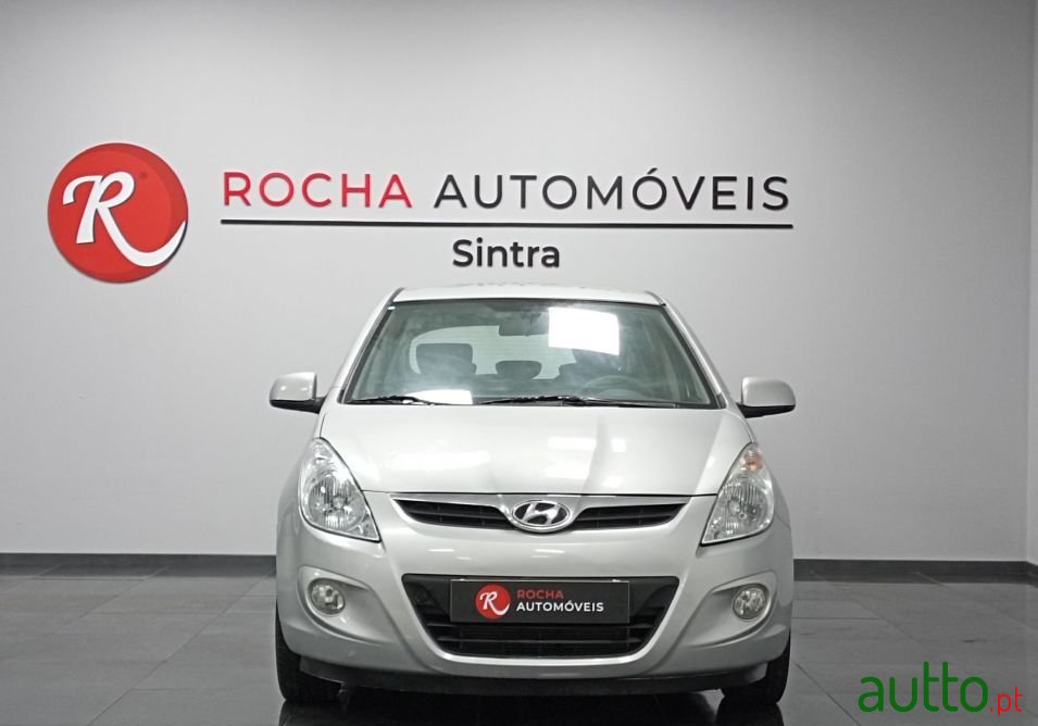 2010' Hyundai i20 photo #2