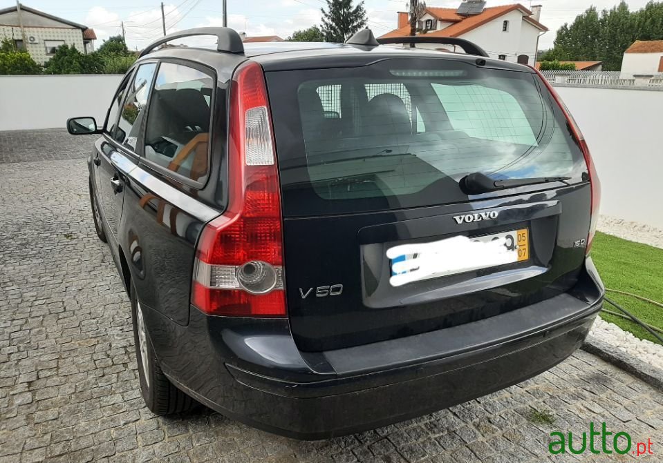 2005' Volvo V50 photo #3