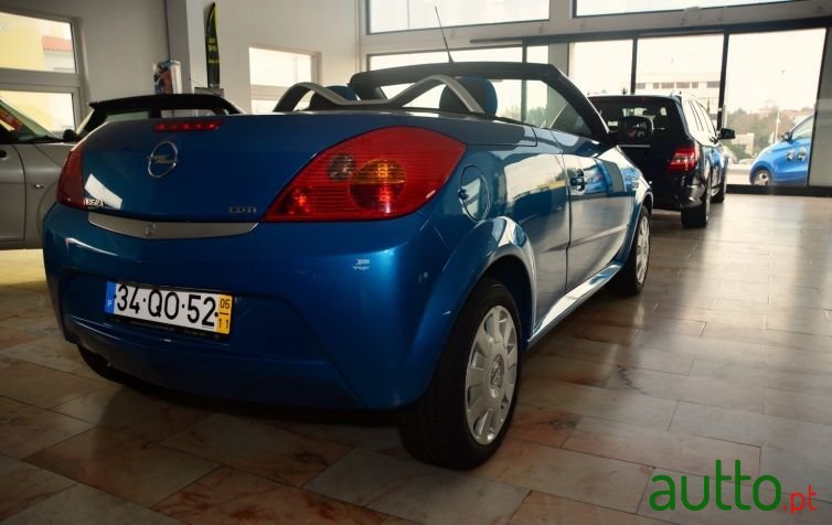 2005' Opel Tigra photo #2