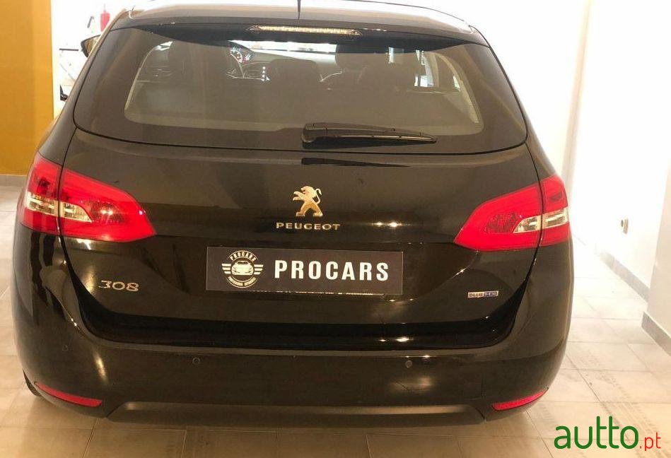 2016' Peugeot 308 Sw photo #1