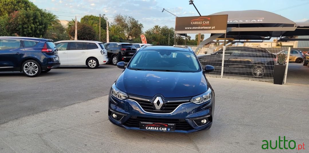 2019' Renault Megane Sport Tourer photo #3