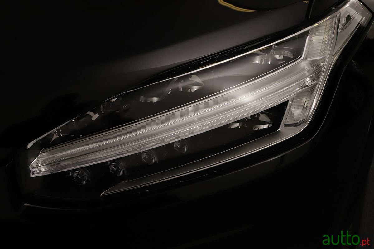 2018' Volvo Xc-90 photo #6