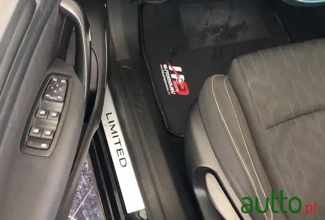 2019' Renault Megane Sport Tourer photo #4