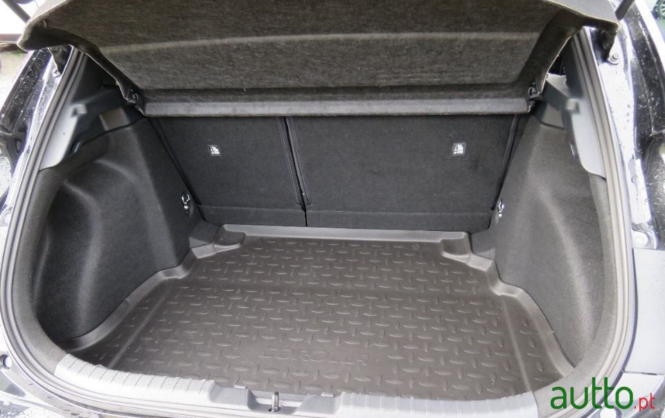 2021' Toyota Corolla photo #4