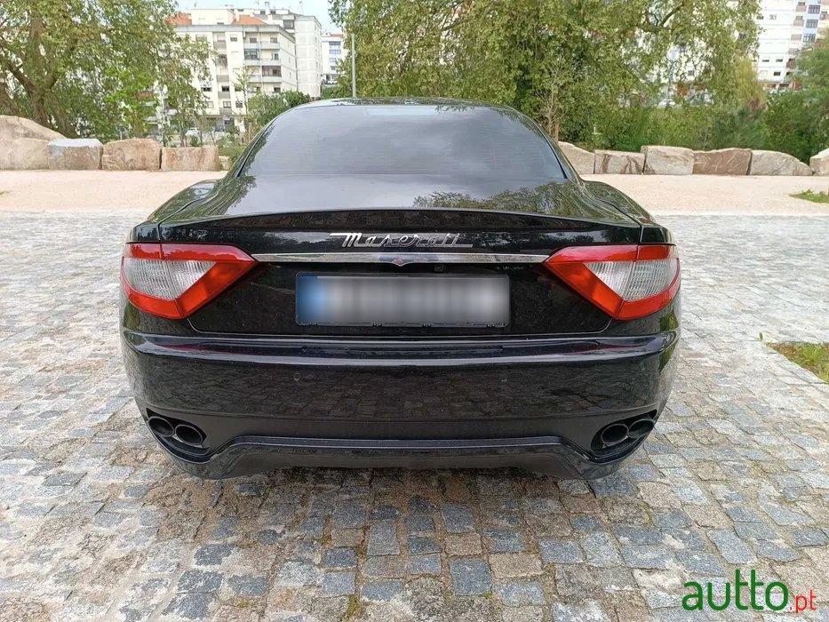 2009' Maserati GranTurismo photo #3