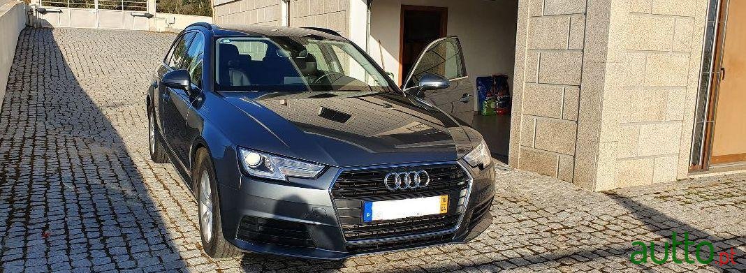 2016' Audi A4 Avant photo #2