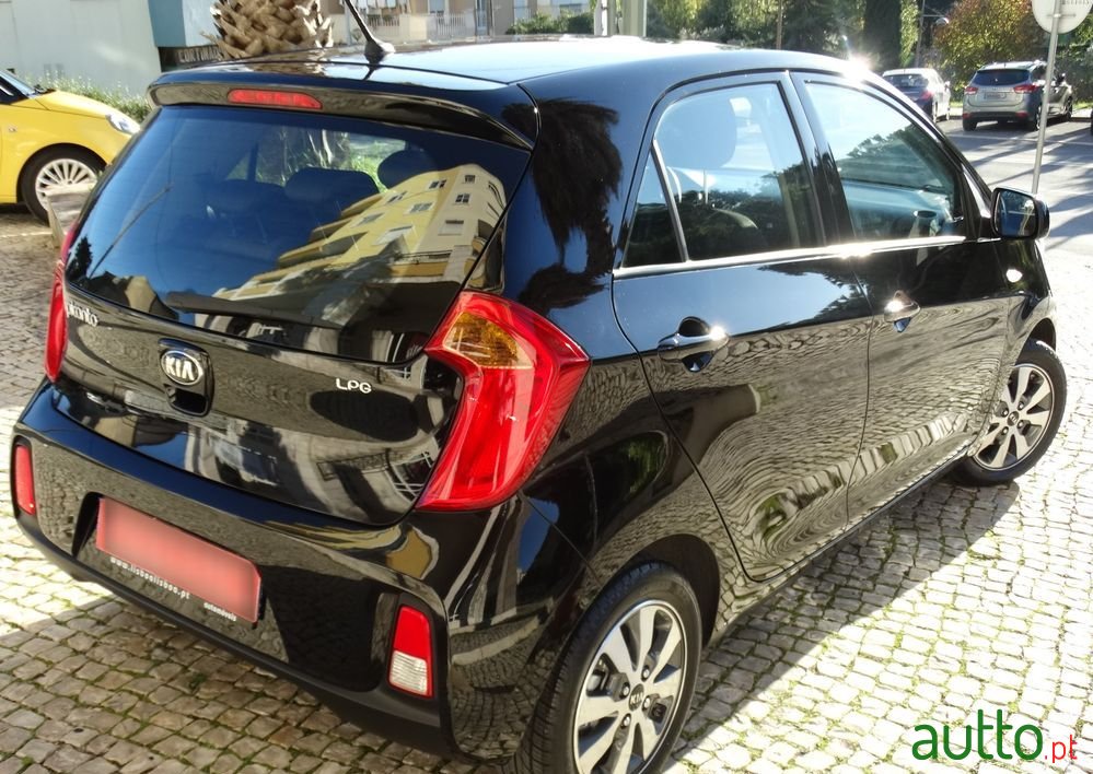 2017' Kia Picanto 1.0 Cvvt More Gpl photo #3